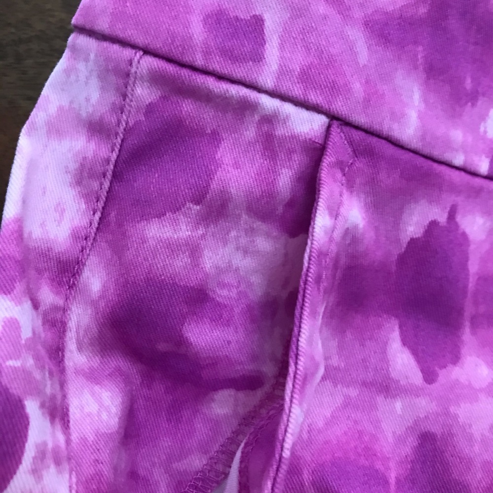 NWOT American Eagle Shortie Shorts Tie Dye 4 purple pink white - Picture 4 of 8